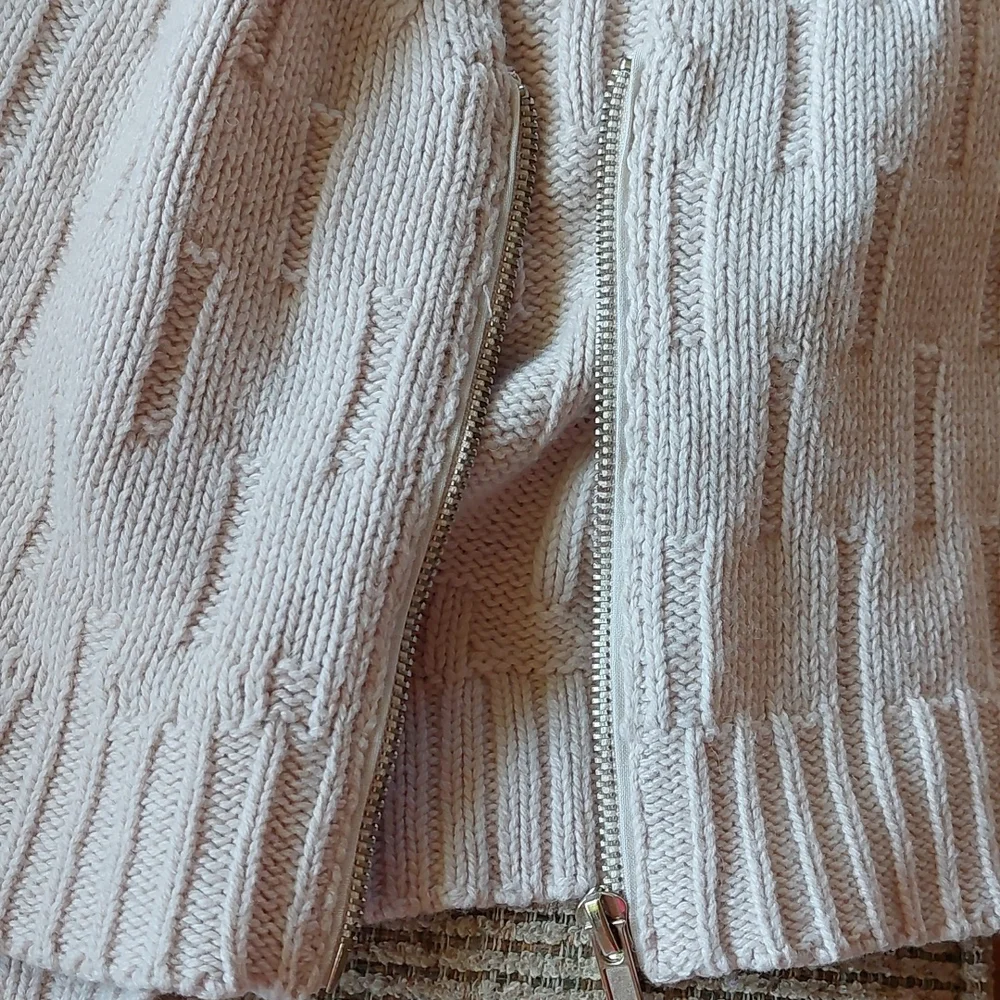 Market & Spruce Poncho - Picture 7 of 8